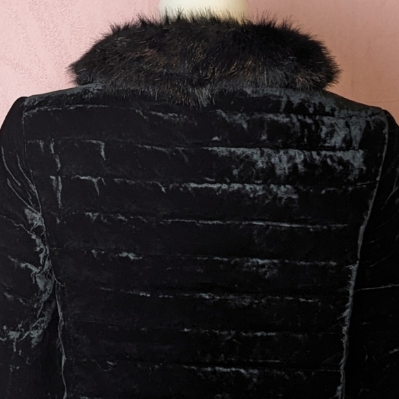 Talbots Black Genuine Down Faux Fur Trim Velour Coat with Zip Pockets size 4 - Picture 5 of 8